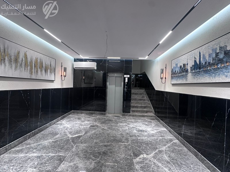 Photo by Daniel J. Schwarz